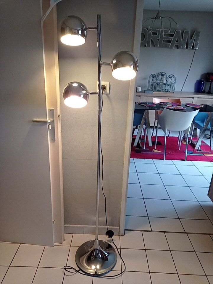Eyeball floor lamp Tulip foot