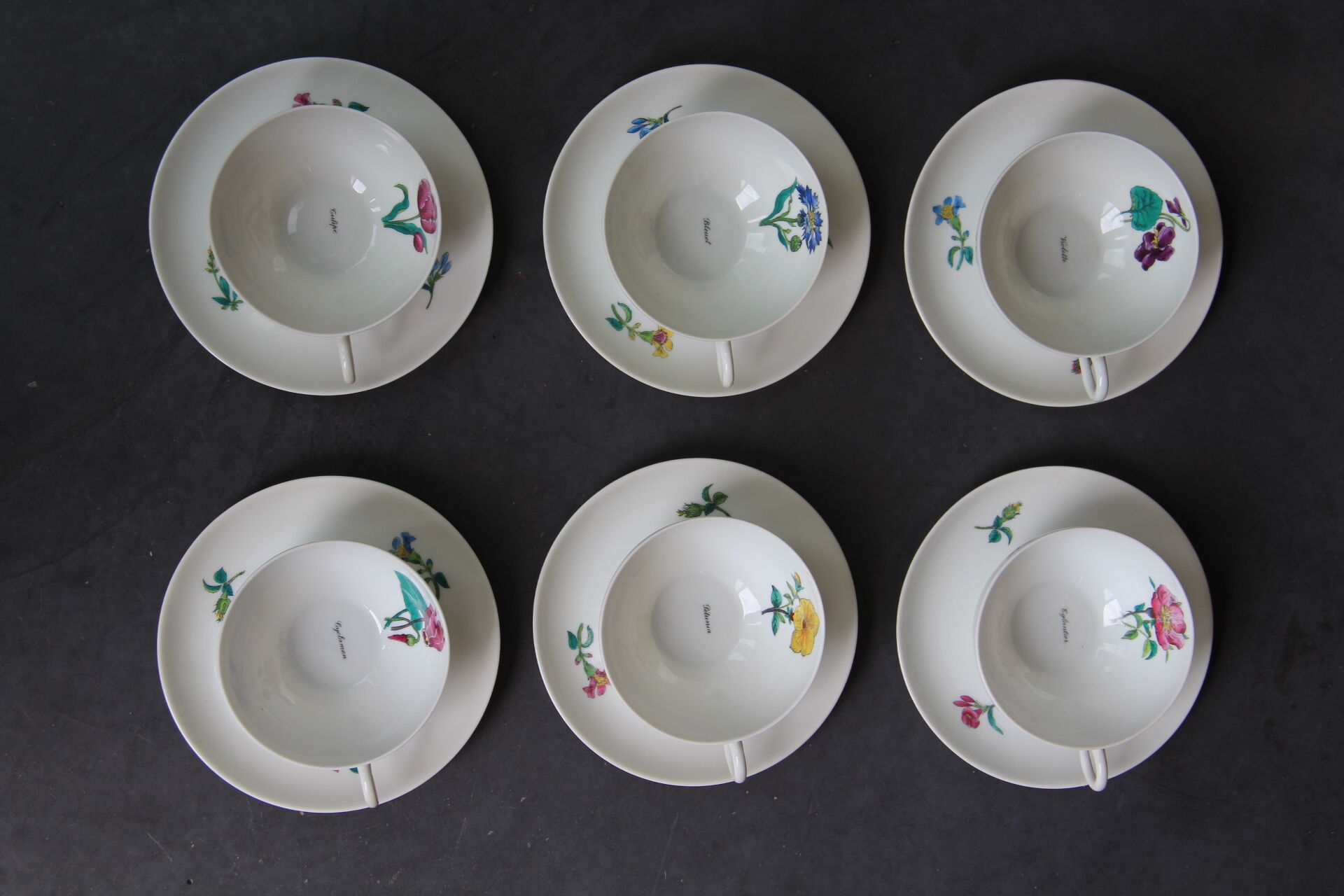 6 cups and sub-cups NBD Limoges illuminated by hand, floral patterns