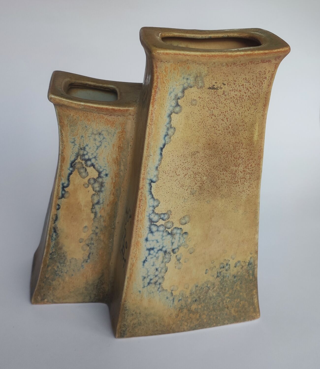 Virebent porcelain vase