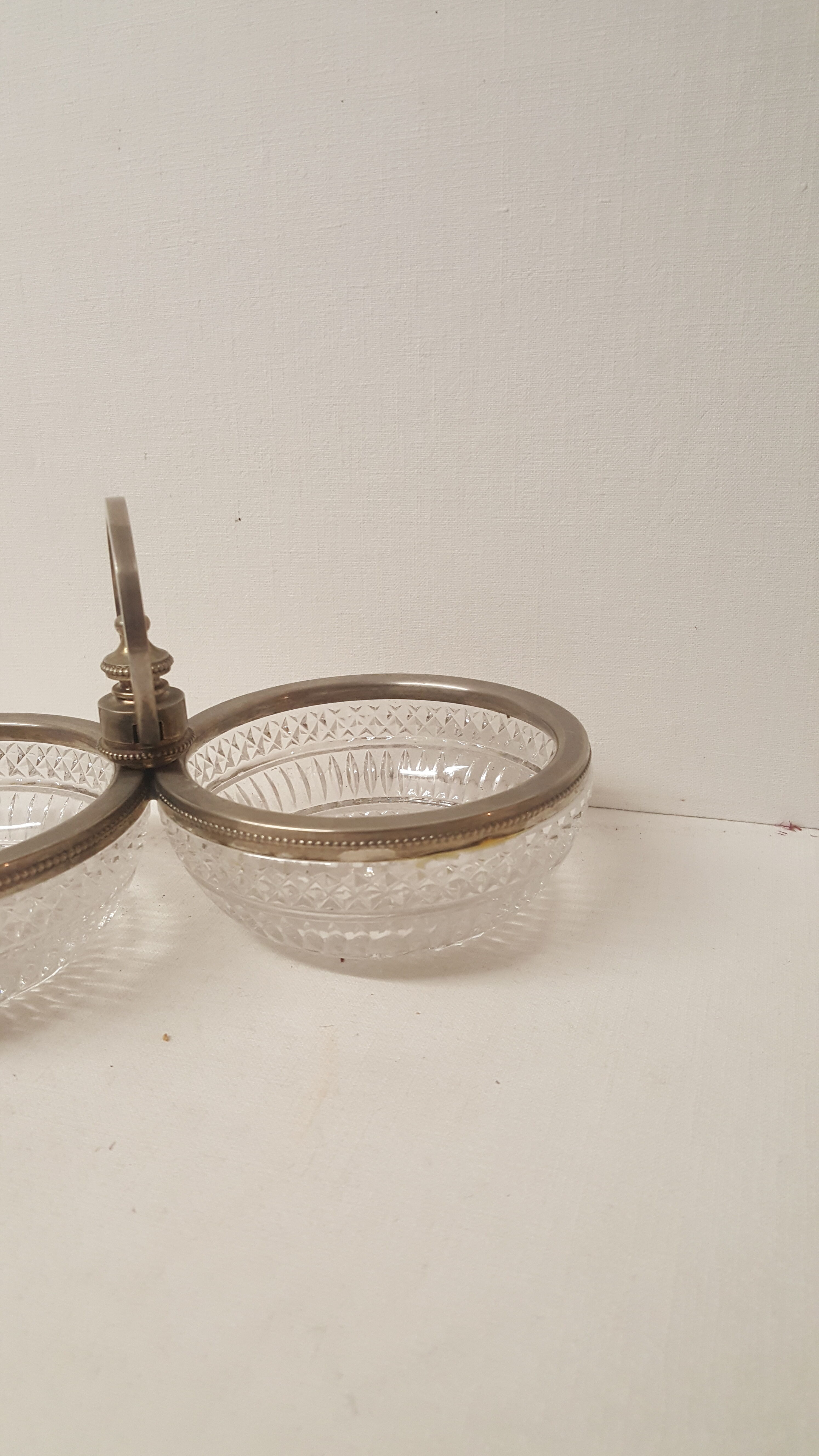 Aperitif servant, glass and silver metal