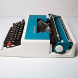Underwood 315 blue typewriter with satchel