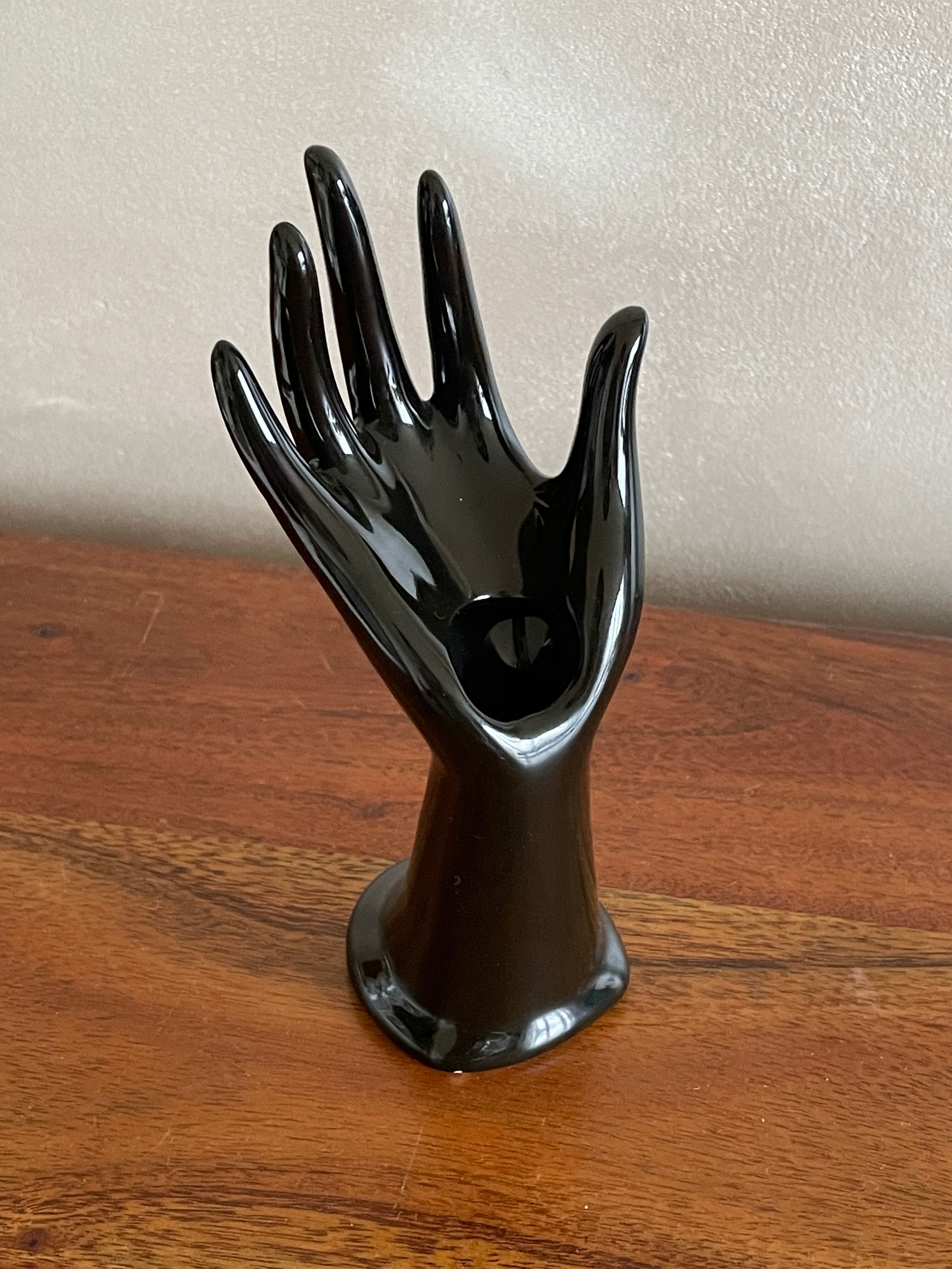 Hand ring holder