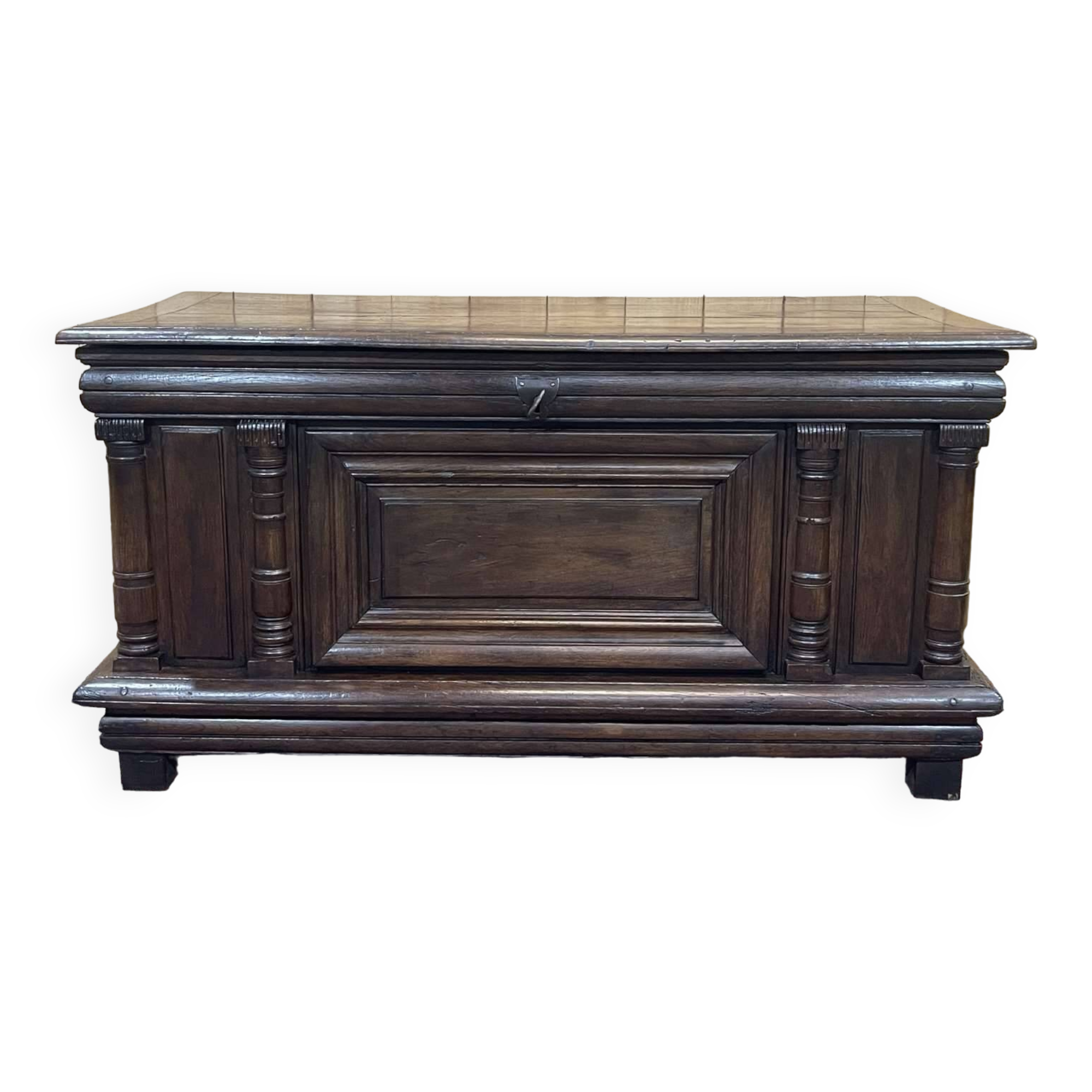 Large 18th century oak chest
