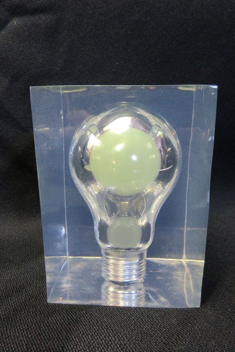 Pop art "Ampoule", fluorescent green light, design Pierre Giraudon 1970