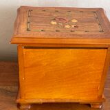 Wooden jewelry box decoration flowers