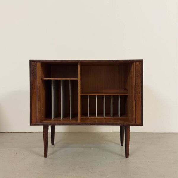 Armoire danoise à porte tambour par Kai Kristiansen en palissandre 1960