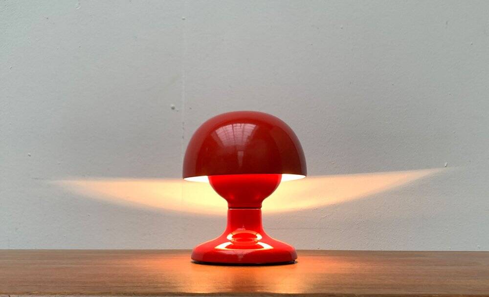 Mid-century space age Jucker table lamp by Afra & Tobia Scarpa for Flos, 1960s.
