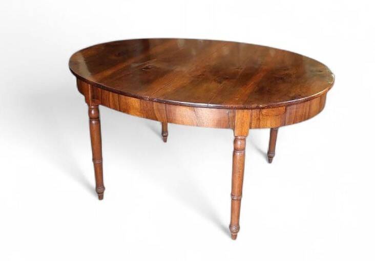 Large extendable oval table up to 3 metres, walnut.