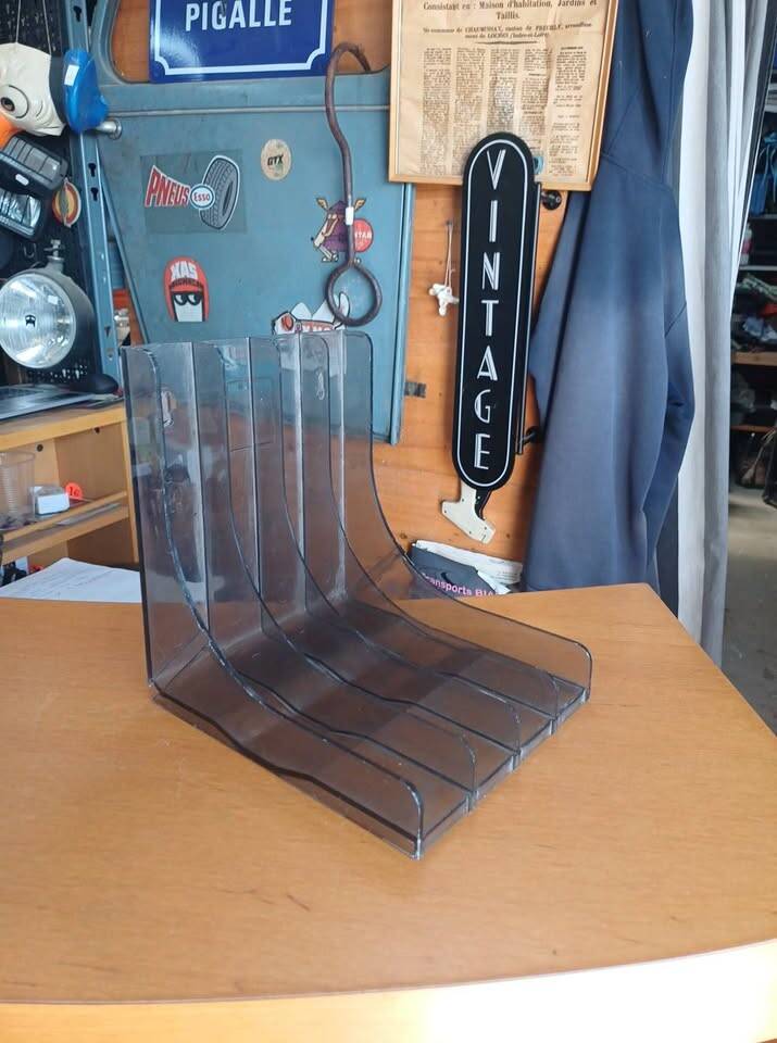 45 rpm vinyl record holder