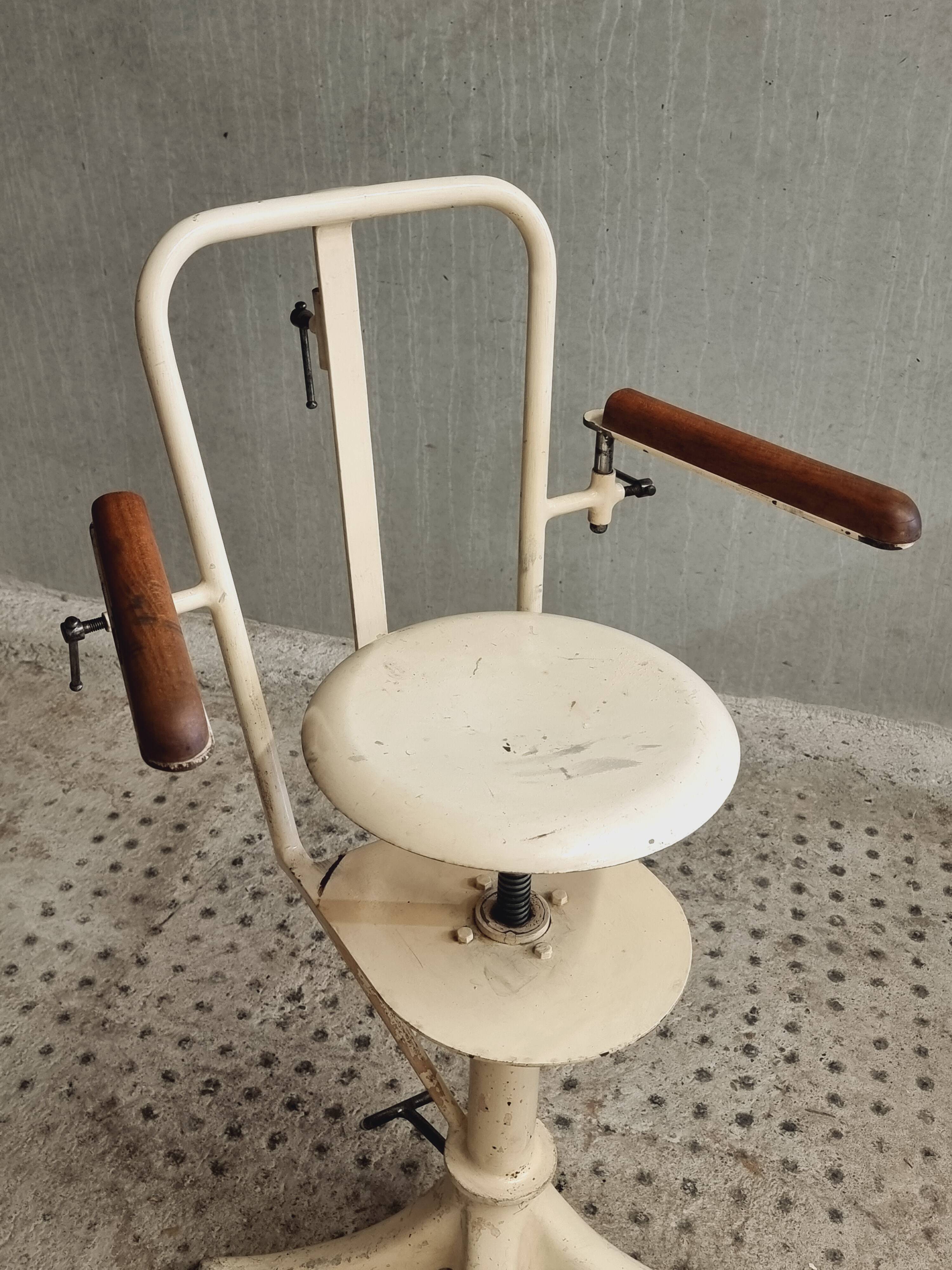 Fauteuil de dentiste ancien de Belgique période 1900/1920
