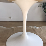 Table tulip par Eero Saarinen pour Knoll