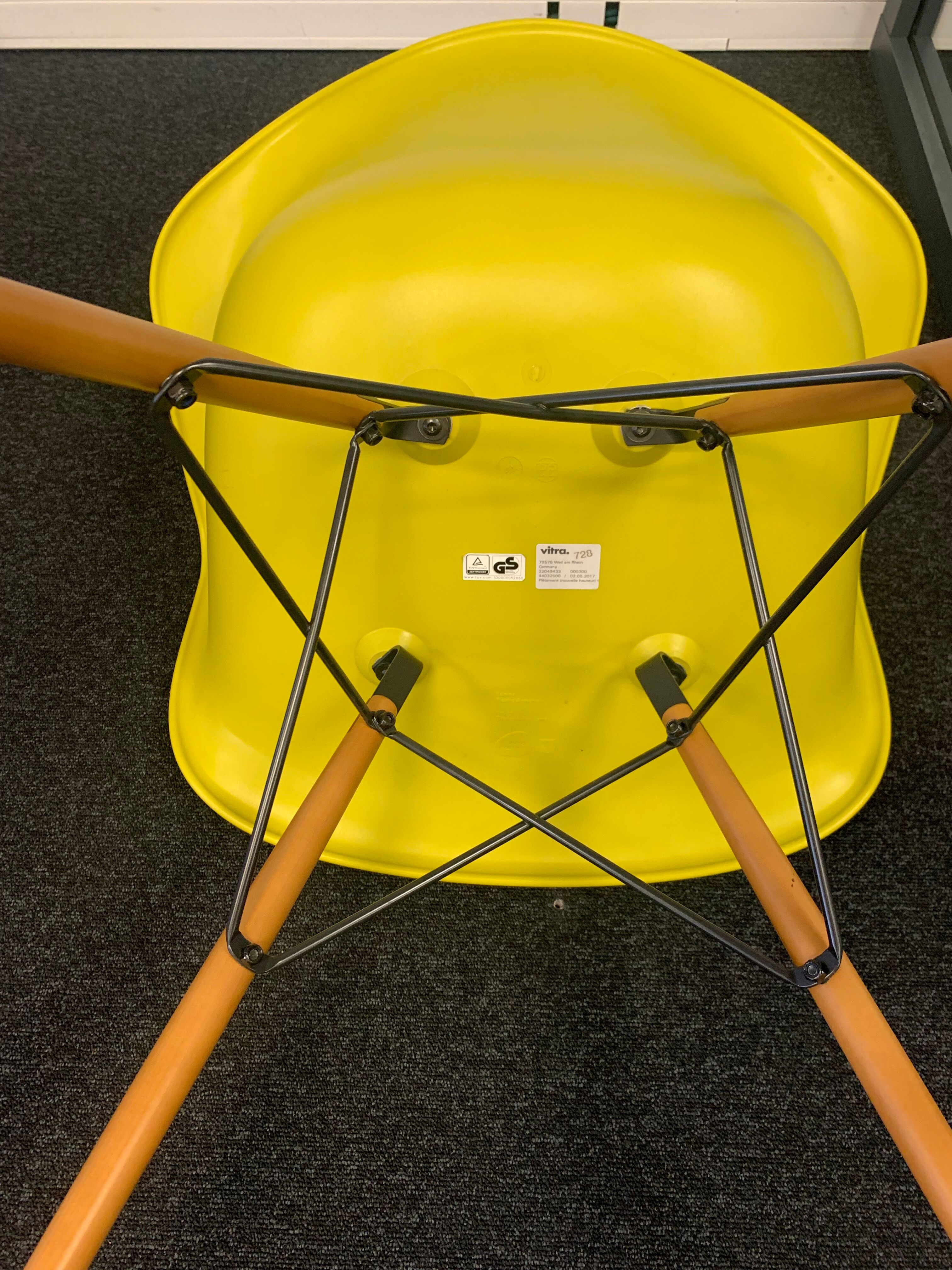 Eames Plastic Armchair DAW Charles & Ray Eames, 1950