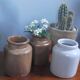 Ensemble de 3 anciens pots à moutarde/condiments, en céramique / grés