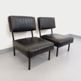 Set of 2 vintage modernist armchairs in black faux leather and metal.