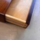 Ensemble de tables de nuit flottantes vintage en palissandre.