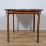 Table à manger extensible en teck ovale du milieu du siècle de McIntosh, années 1960