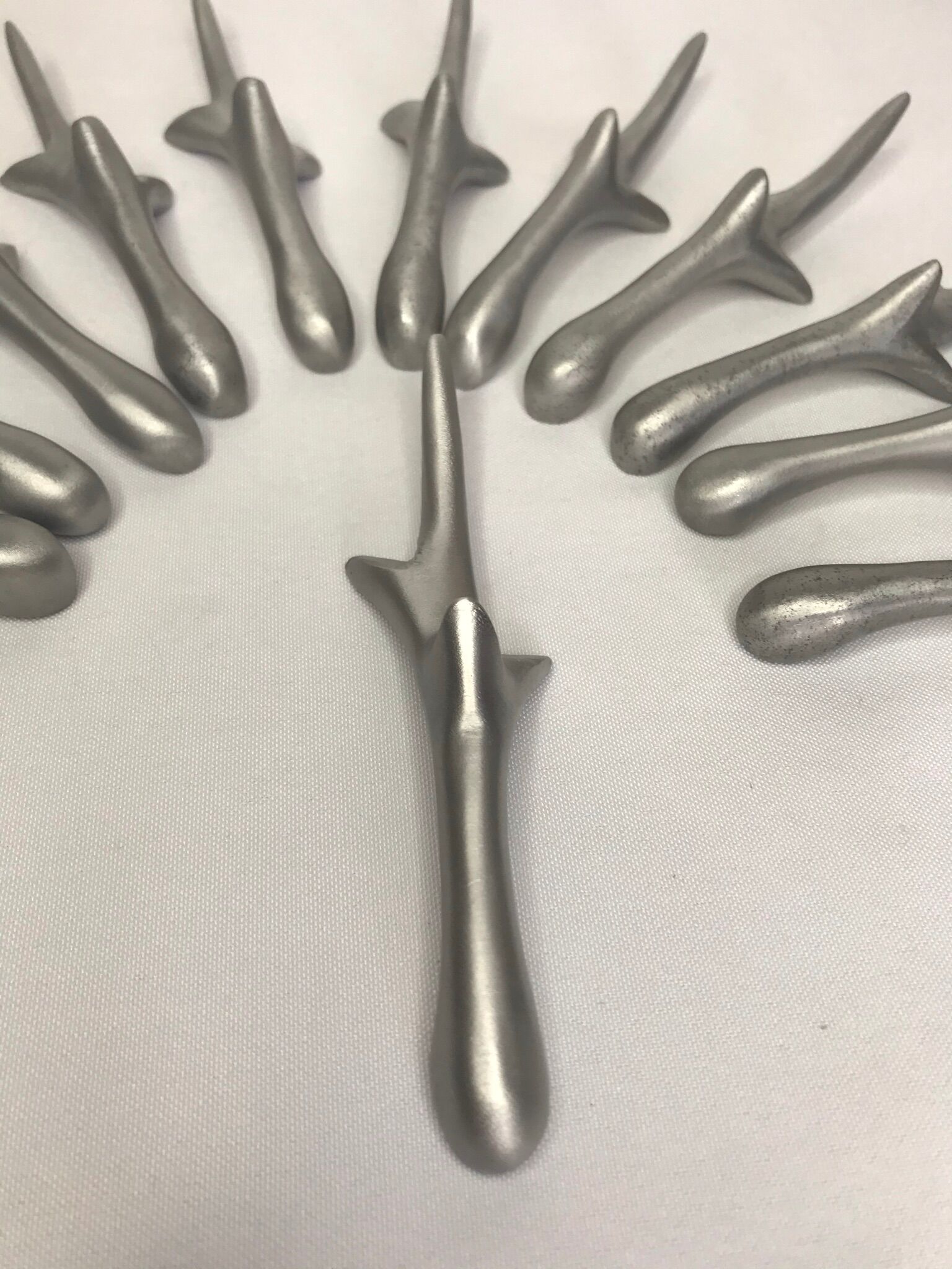 12 contemporary knife carriers