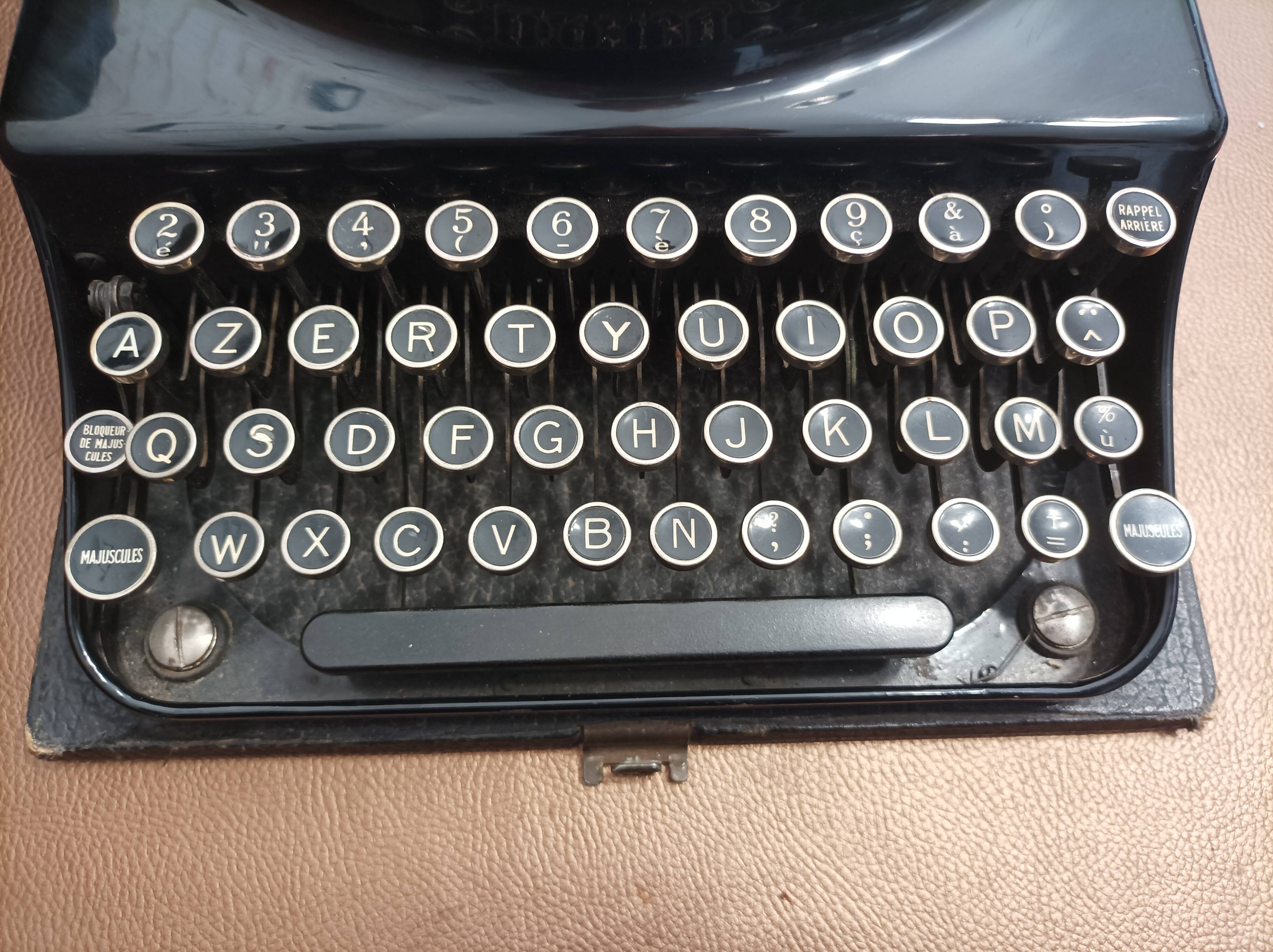 Remington typewriter. Junior 30s