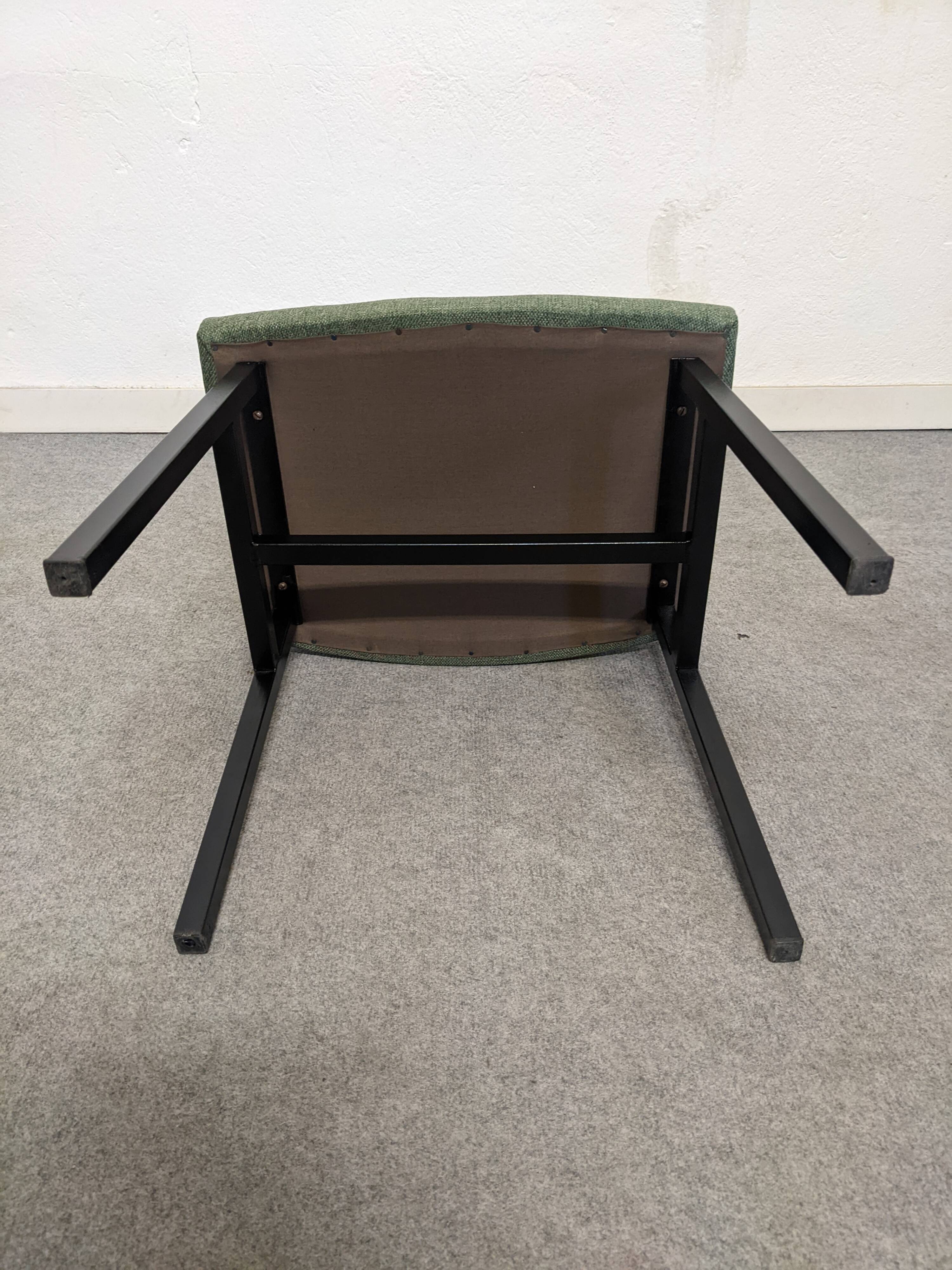 Modernist driver of the 50s/60s and her ottoman