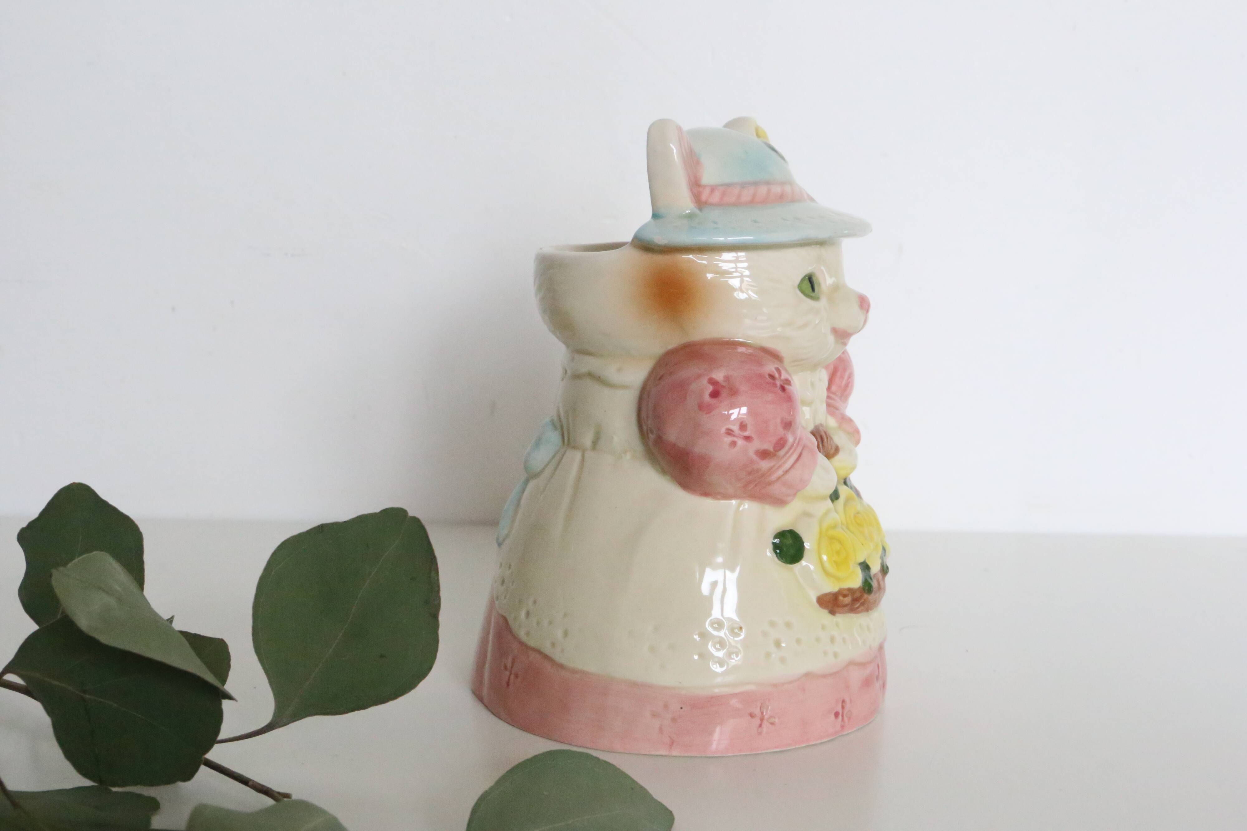 Door kitchen utensils, vintage