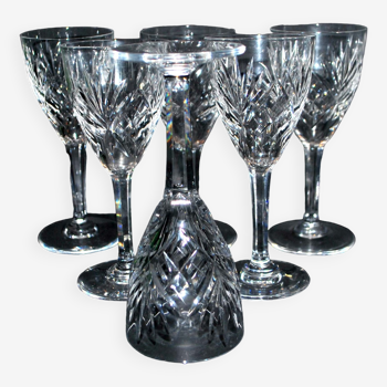 Lot de 6 verres à vin Chantilly en cristal taillé signé de Saint-Louis 14cm