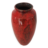 Red ceramic vase signed En Calcat - height 31 cm