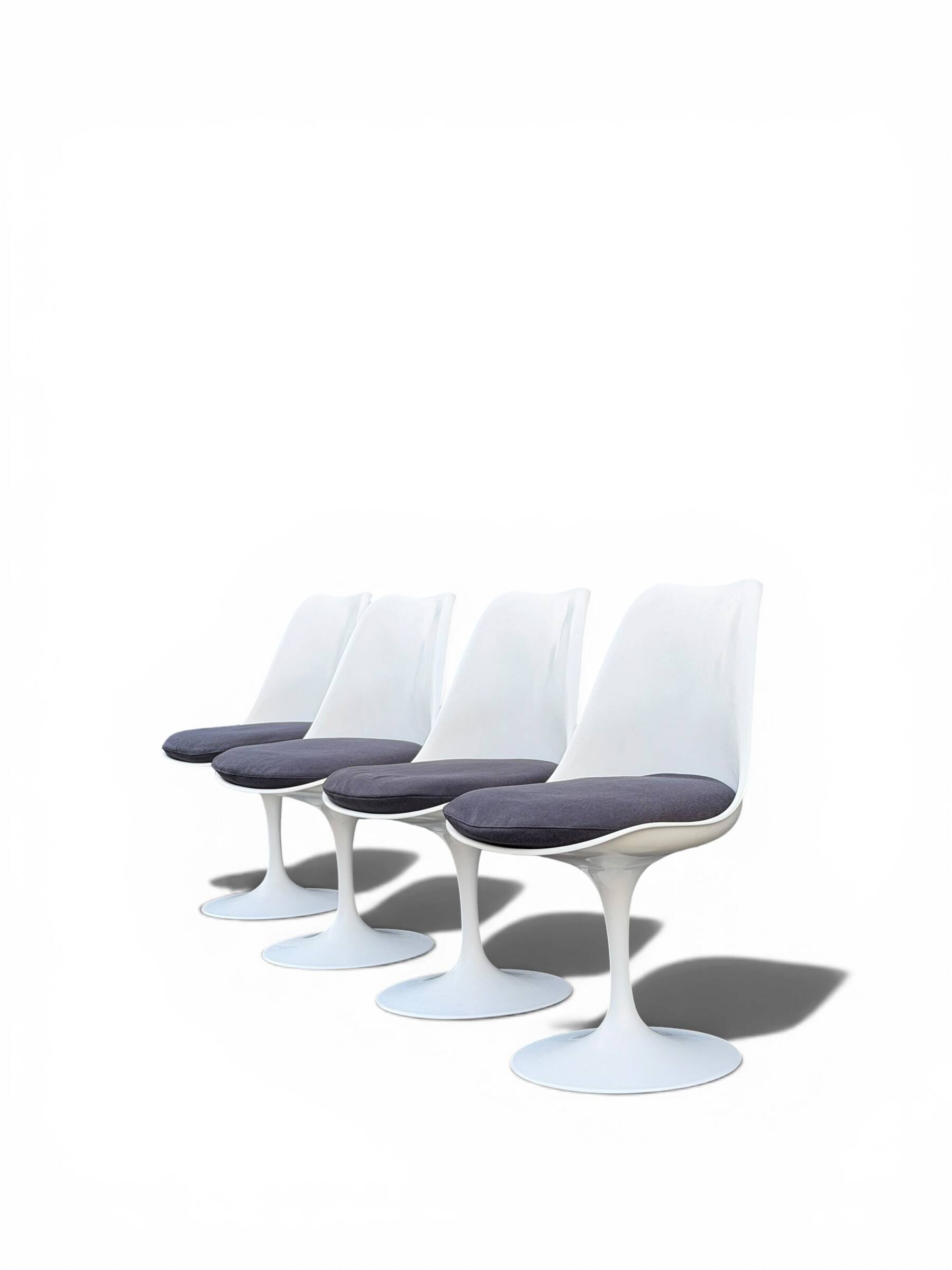 Suite de 4 Chaises Tulipe Eero Saarinen pour Knoll - Modèle Fixe