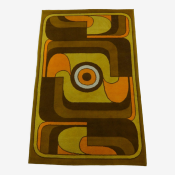 Fekete Ferenc - Latex Company - Carpet