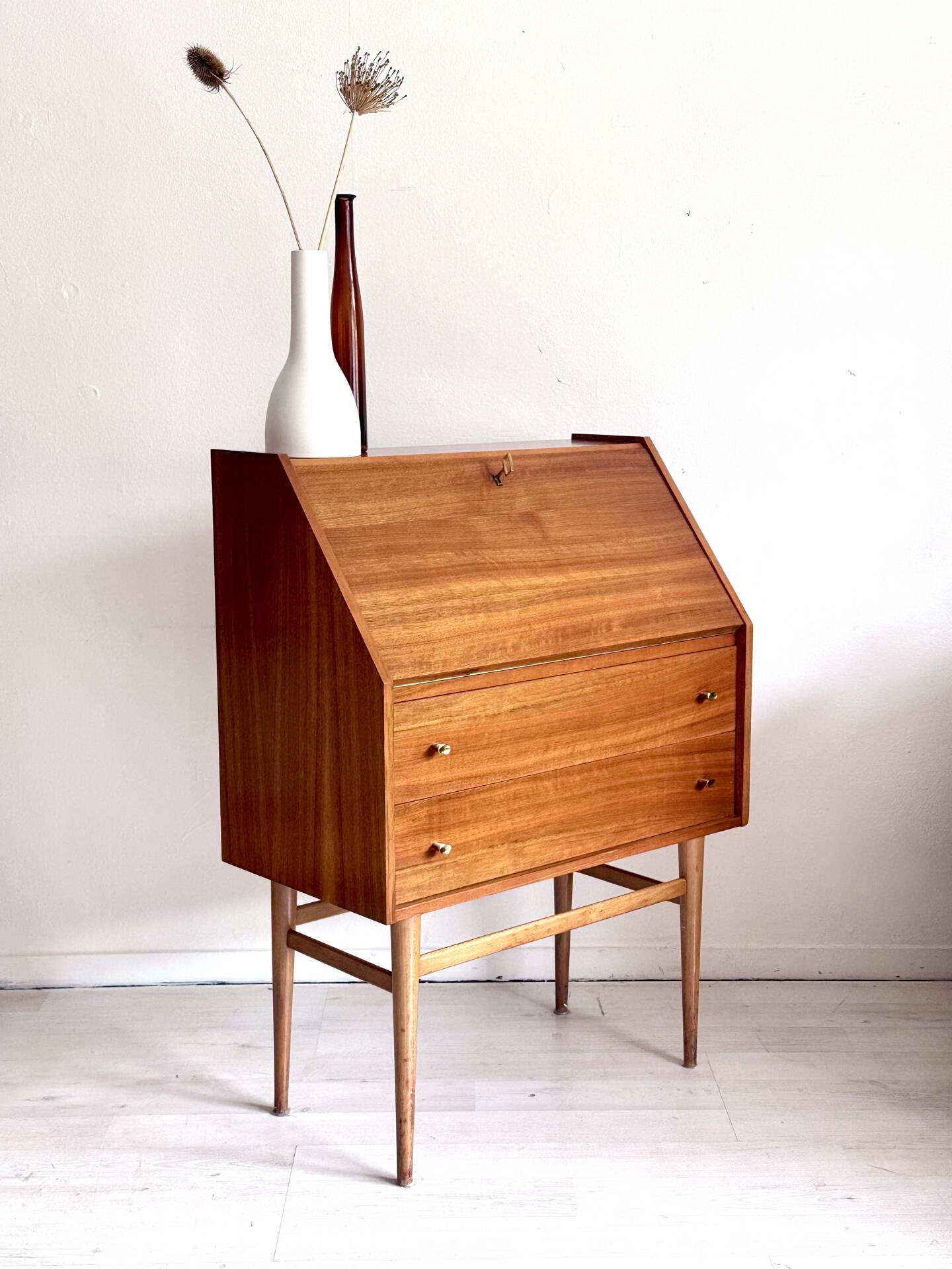 Cabinet secrétaire vintage des années 1960