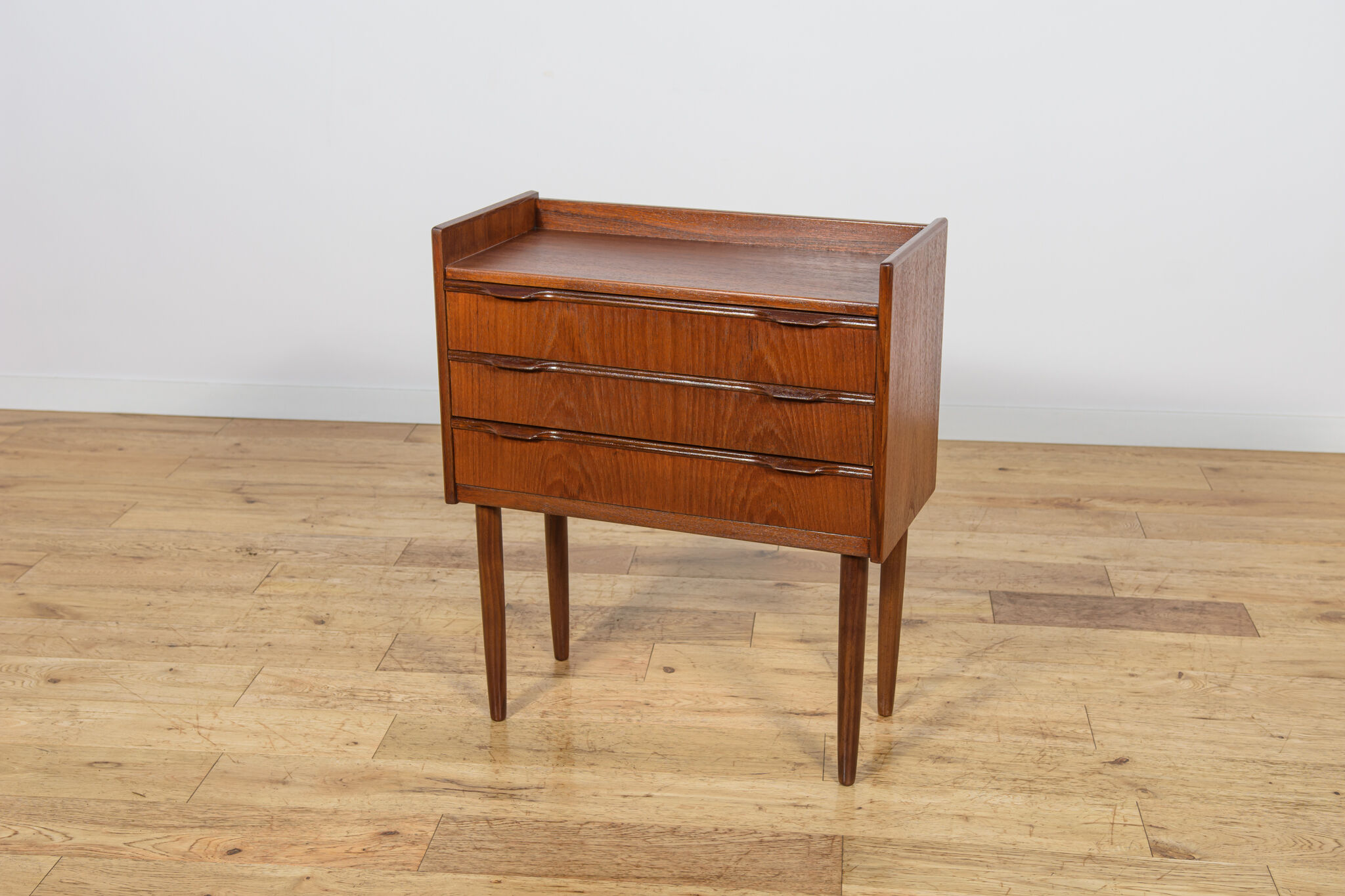 Small mid-century teak dresser by Henning Jørgensen for Fredericia, 1960s