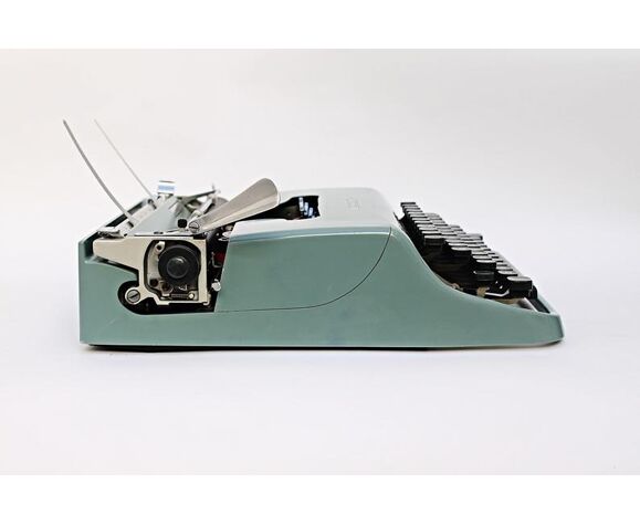 Olivetti lettera 22 typewriter | Selency