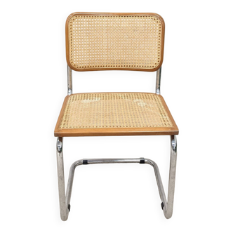 Chaise B32 de  Marcel Breuer