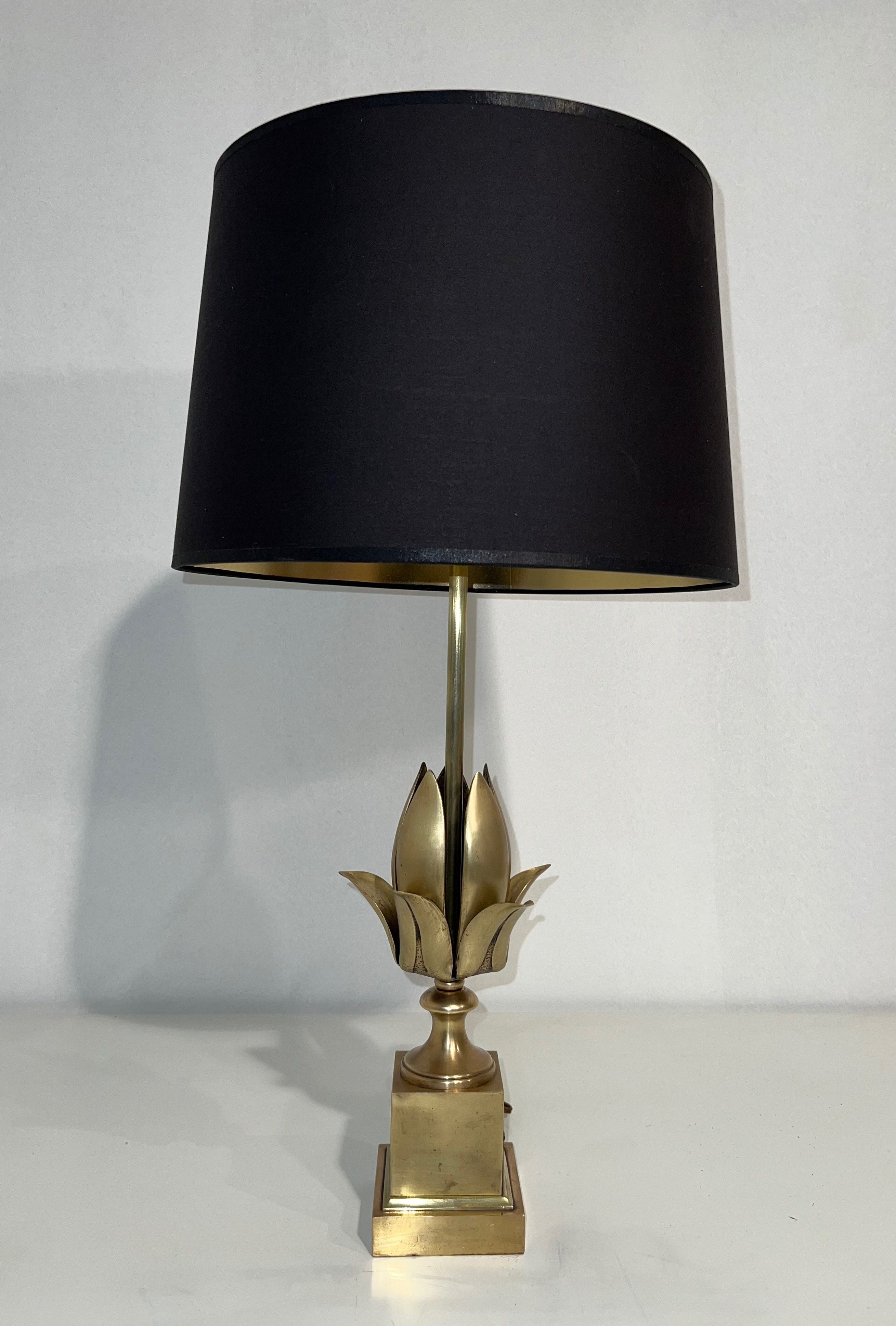 Brass flower lamp