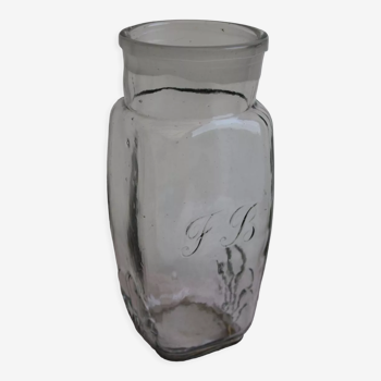 Ancien bocal en verre monogrammé
