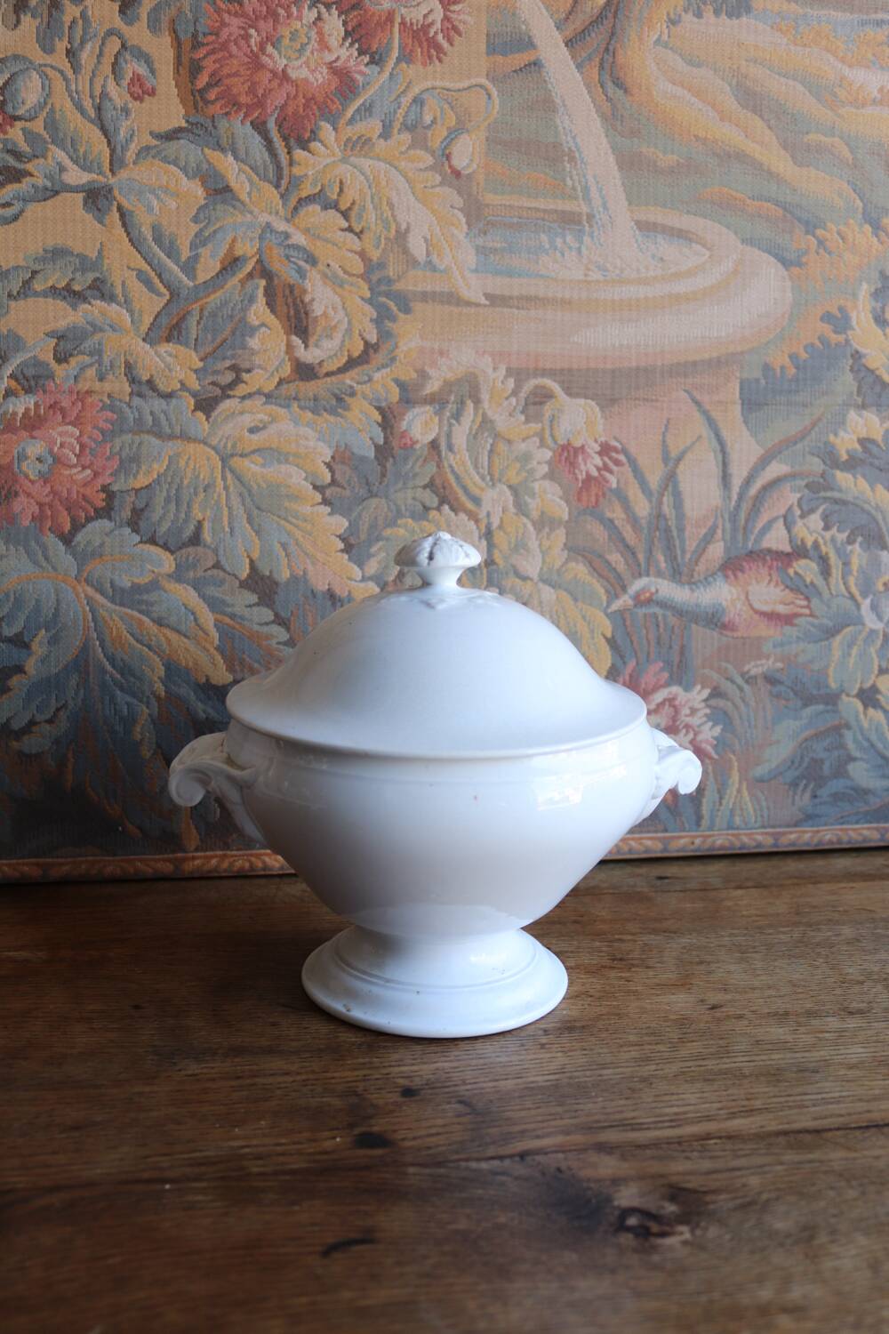 Antique white soup tureen in ironstone – Sarreguemines
