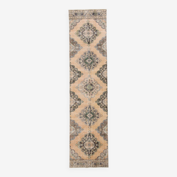 3x12 Classic Persian Runner Rug, 91x308Cm