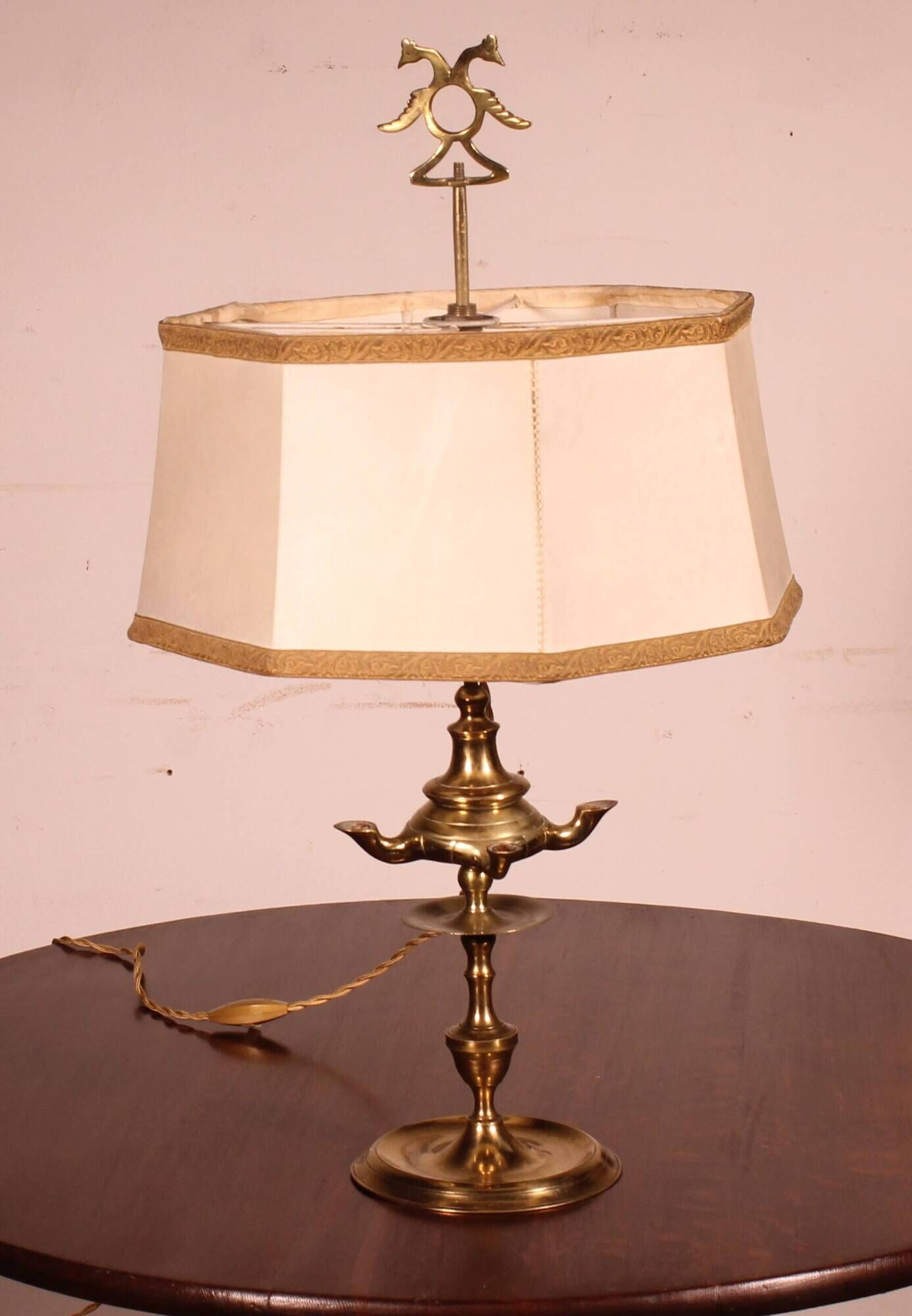 lampe à huile en bronze- 18° siècle - Espagne monté en lampe avec son abat-