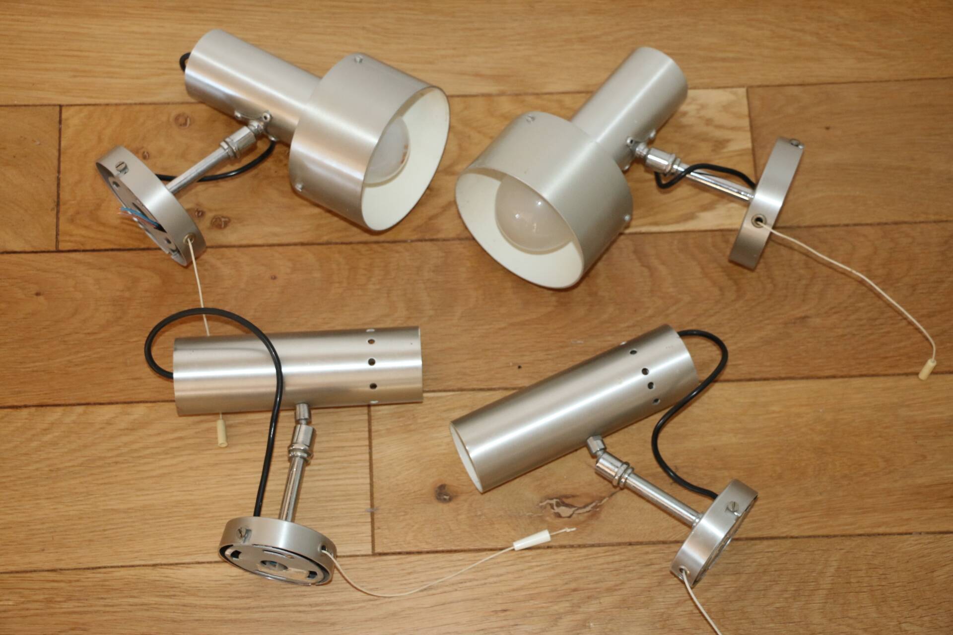 Brushed metal wall lights 1970 (tube)