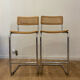 Tabourets de Bar Cesca par Marcel Breuer.