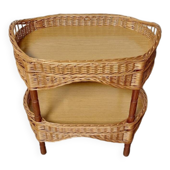 Woven wicker server