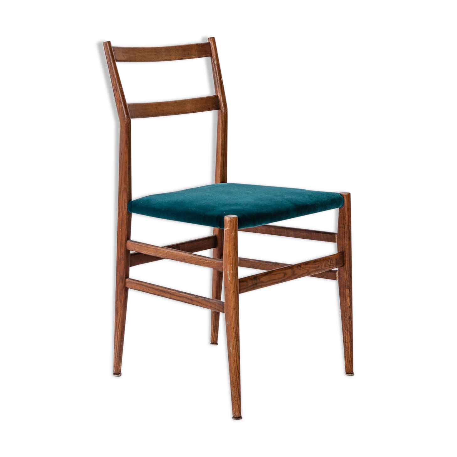 Chair Leggera 646 model  created by Gio Ponti
