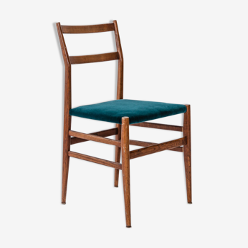 Chair Leggera 646 model  created by Gio Ponti