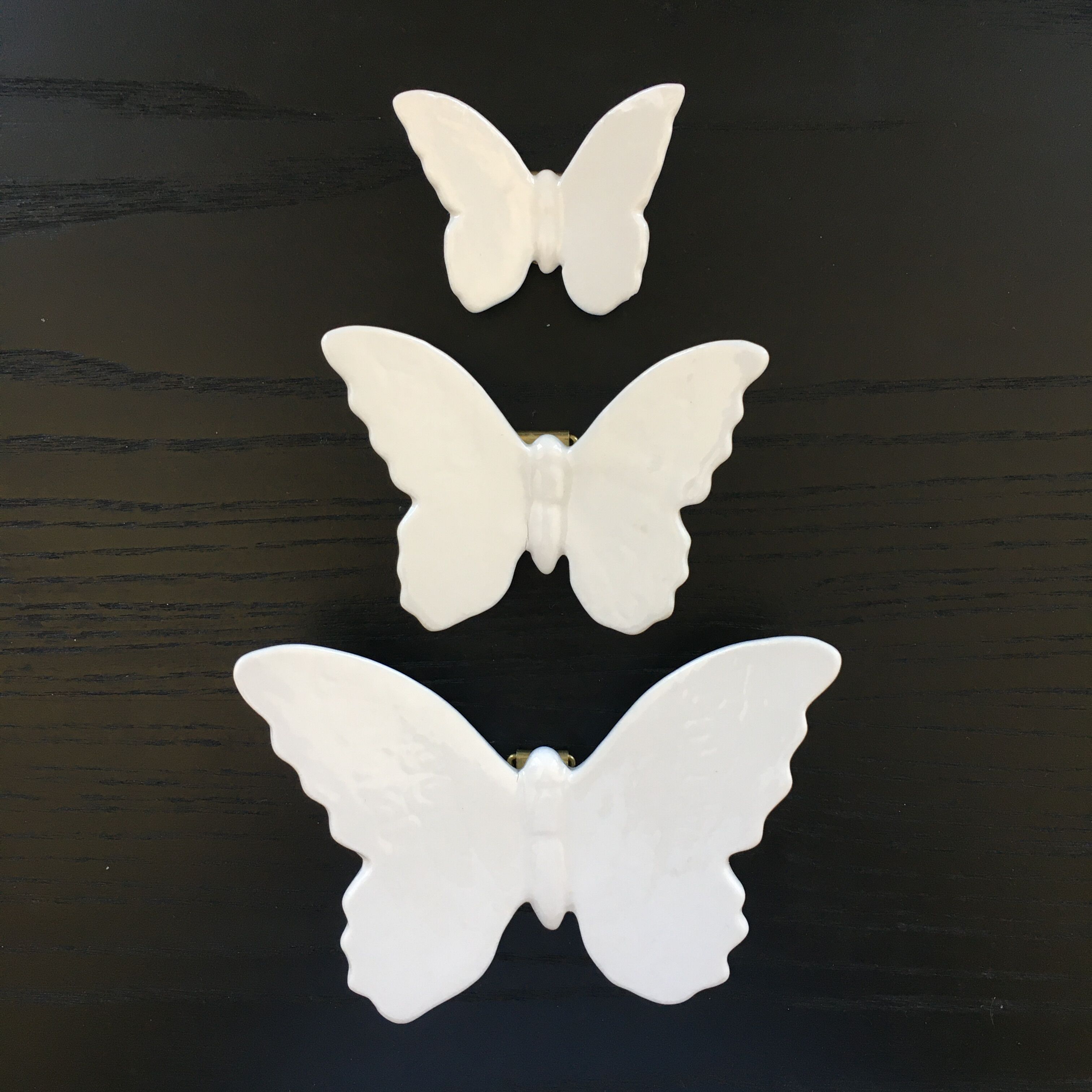 Theft of 3 porcelain butterflies