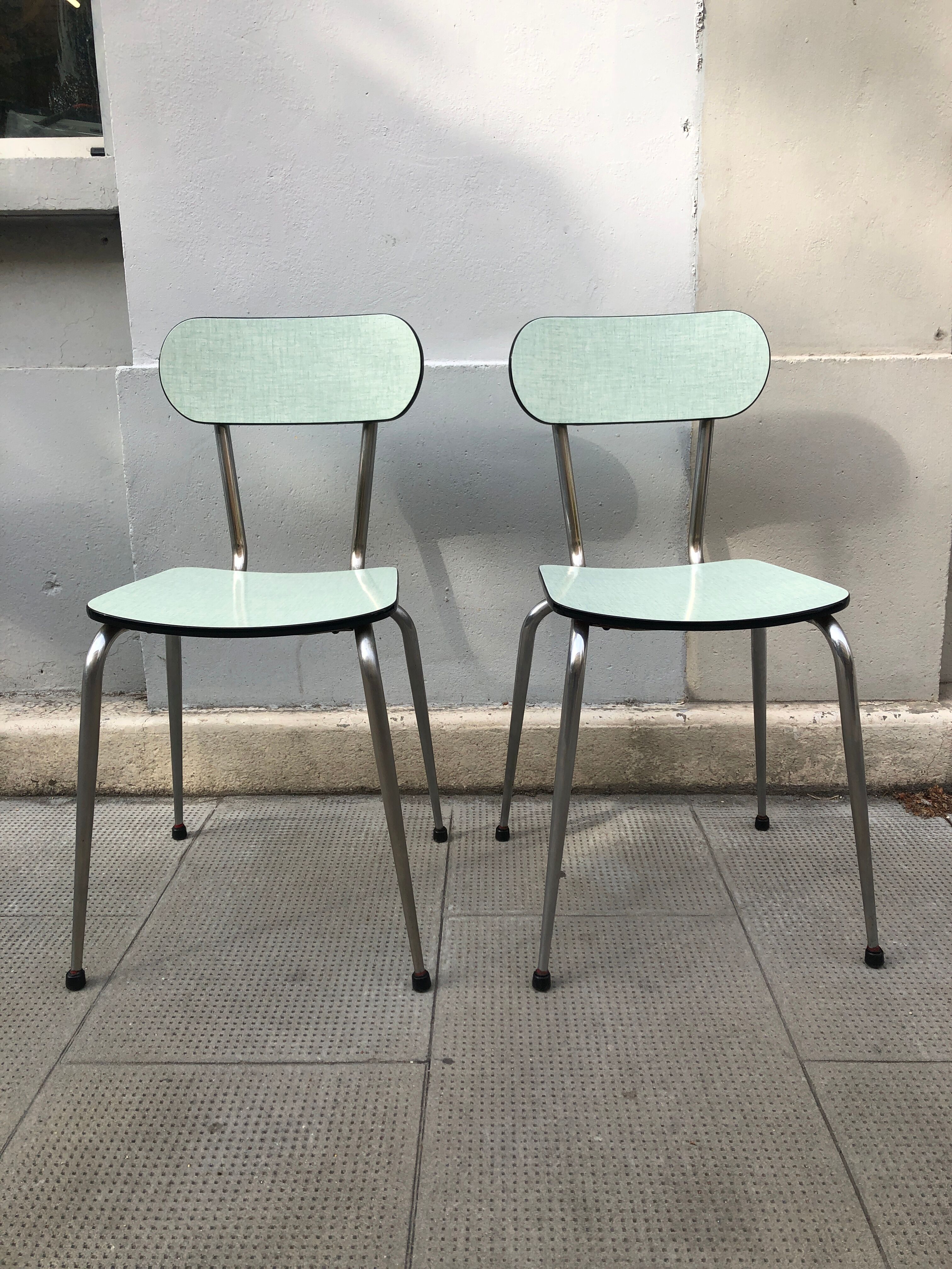 Chaises Formica