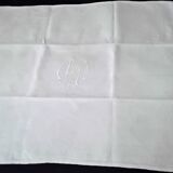 6 serviettes de table en coton damassé blanc monogrammées AP