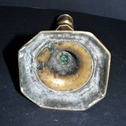 Antique octagonal candlestick in Regency bronze from the 19th century.