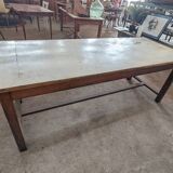 Farm table
