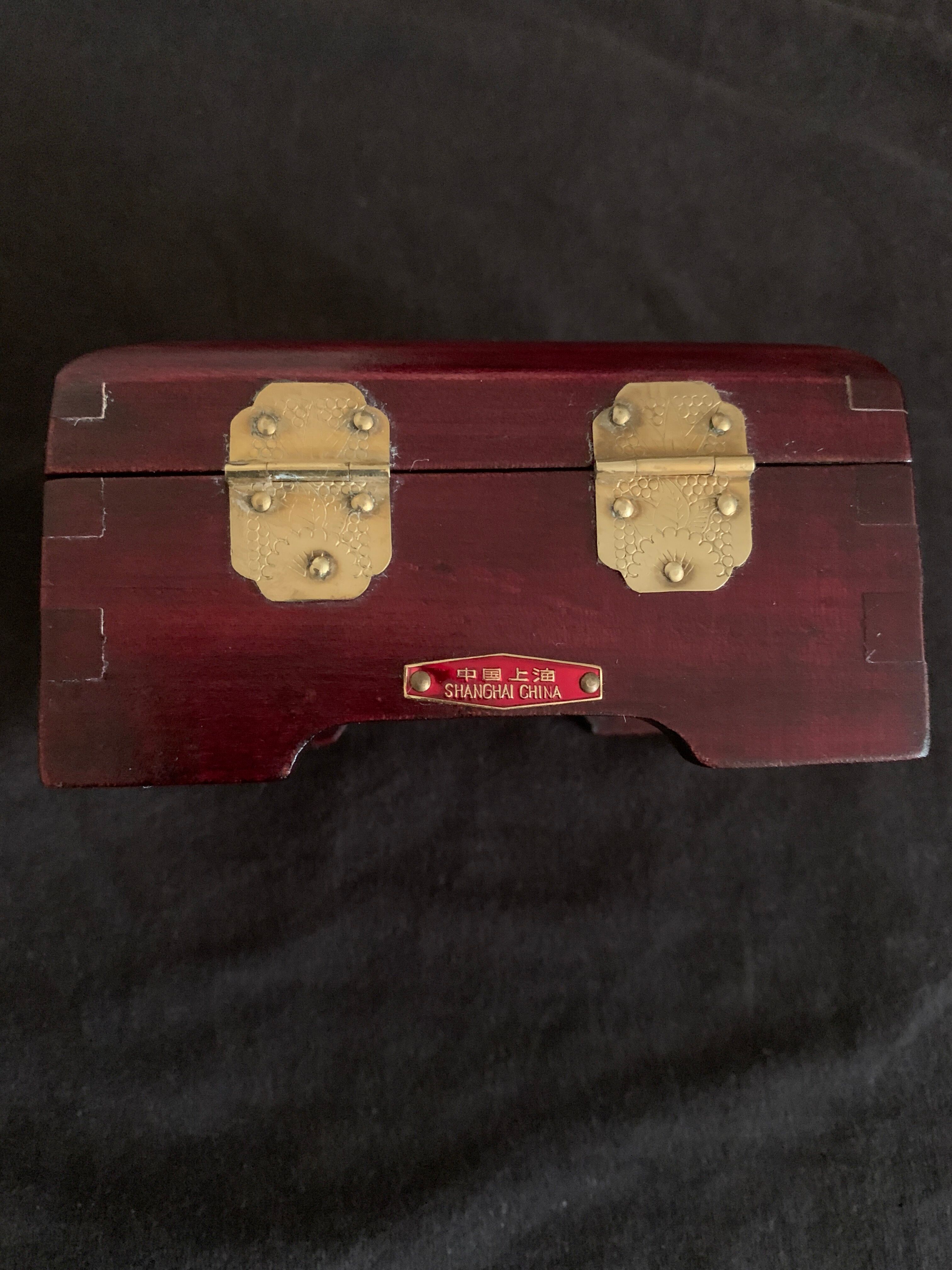 Jewel box, jade, brass, mahogany, china