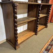 Bibliothèque de boiserie en chêne et sapin début XXème