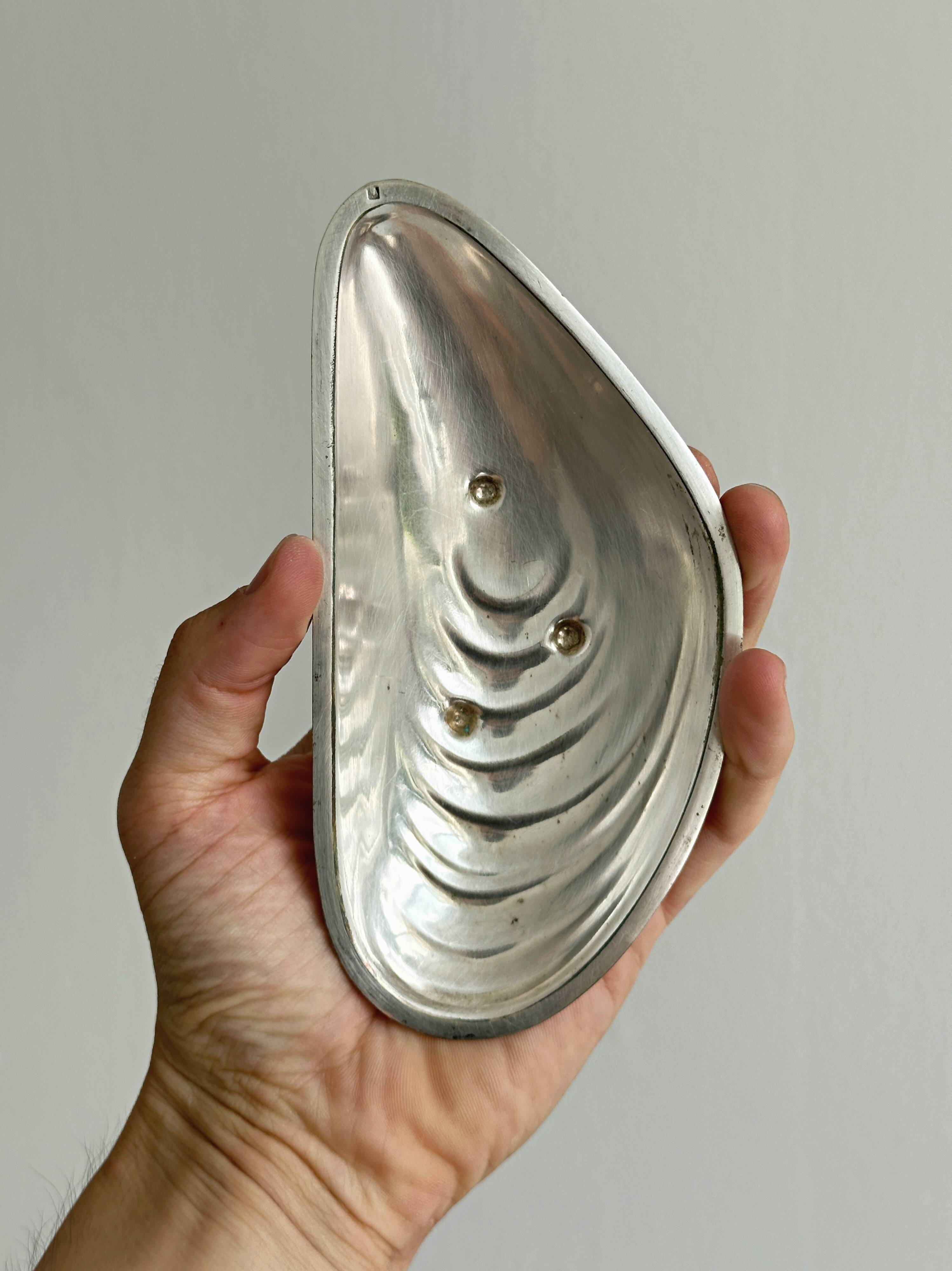 Three vintage silver shell bowls
